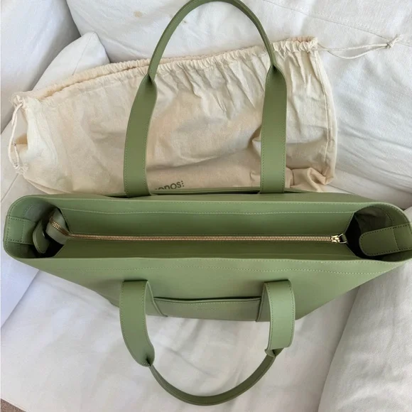 Monos x sincerely Jules airport travel bag - Picture 3 of 8